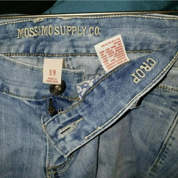 Mossimo Supply‎ co 9 blue distressed crop jeans - Picture 4 of 4